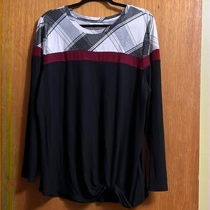Long sleeve plaid on top black shirt. 1X by Maurice’s. Black & white & maroon